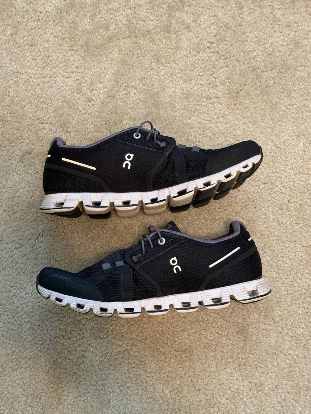 On Cloud Women’s Running Shoes